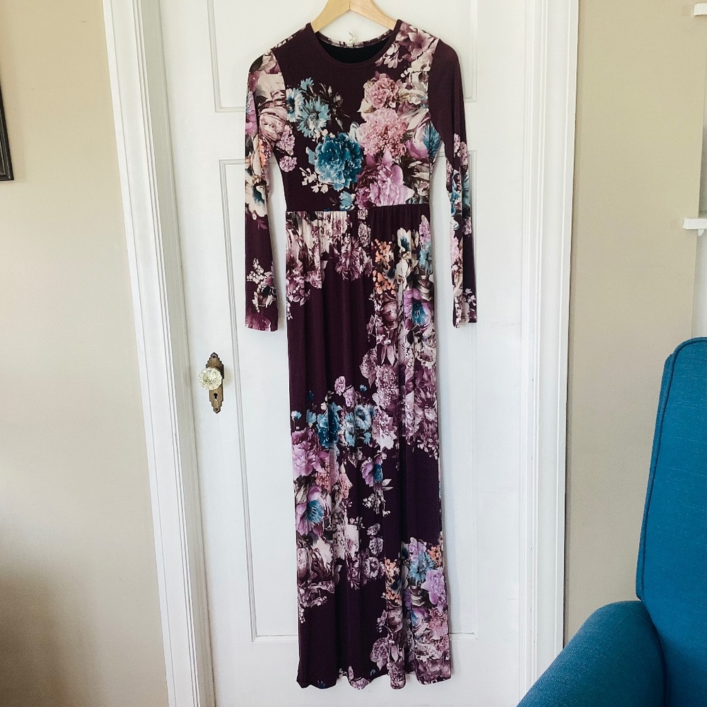 Bellamie Long Sleeve Floral Pattern Maxi Dress size Small soft stretchy modest